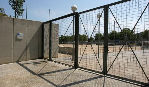 Façana del Camp Municipal de Futbol de Can Xalant